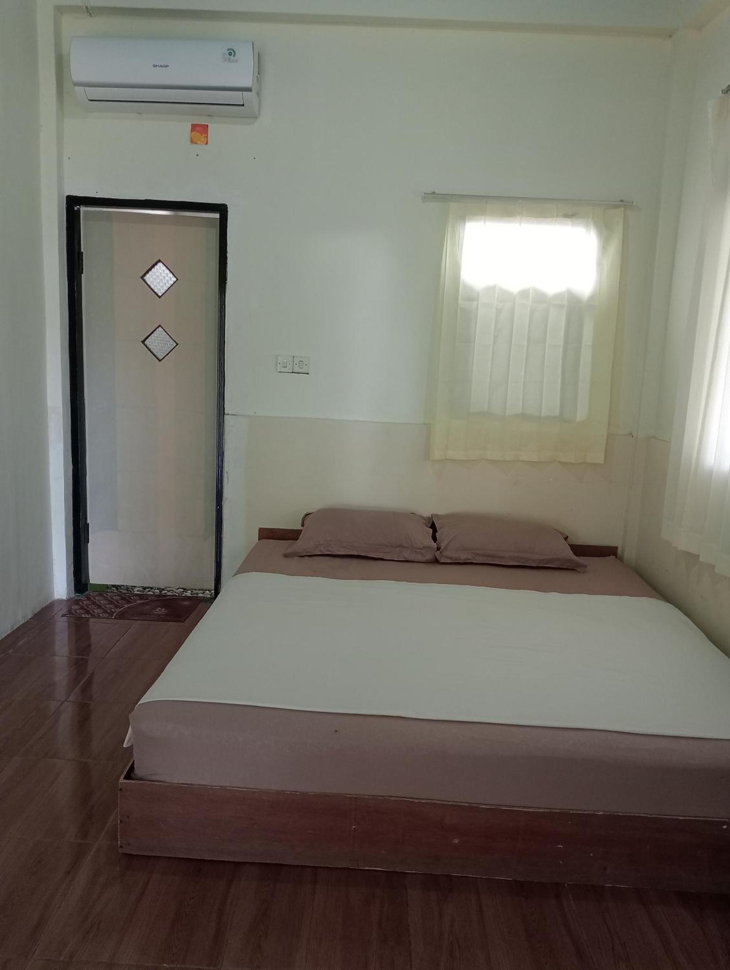 The Daun Puntik Homestay Pemenang 외부 사진
